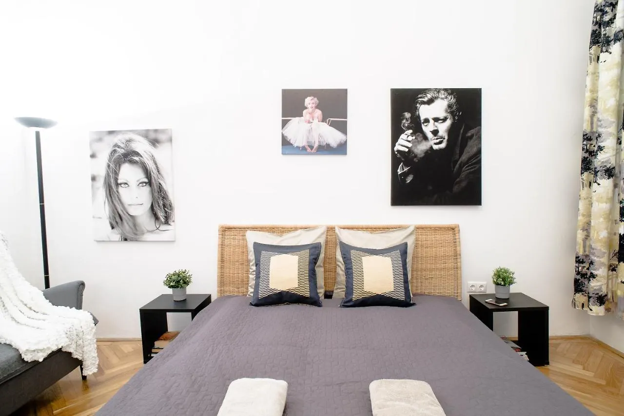Appartamento Klarahome-Studio Budapest
