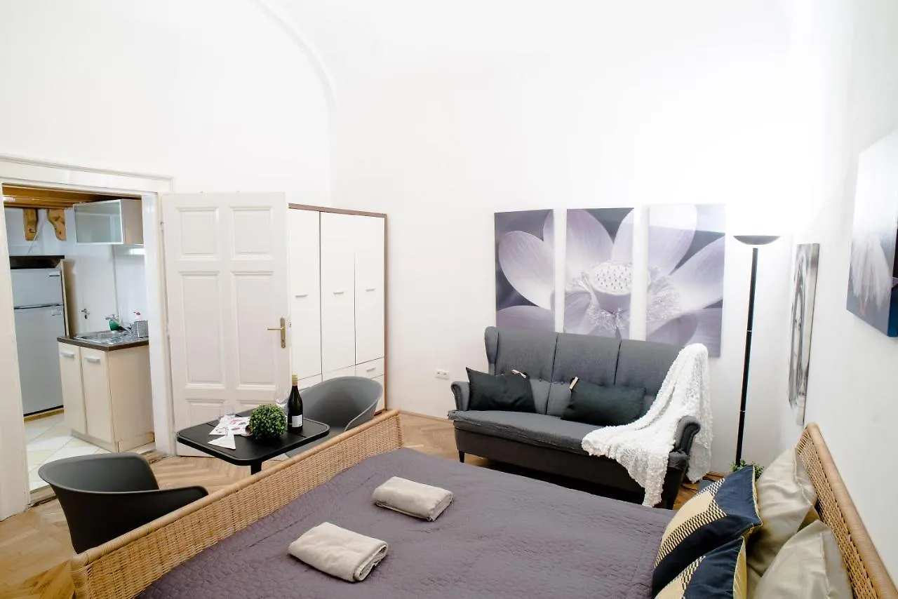 Klarahome-Studio Budapest Lejlighed